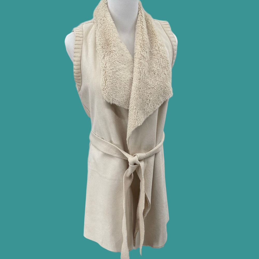 Romeo & Juliet Couture Cream Vest with Belt Size M